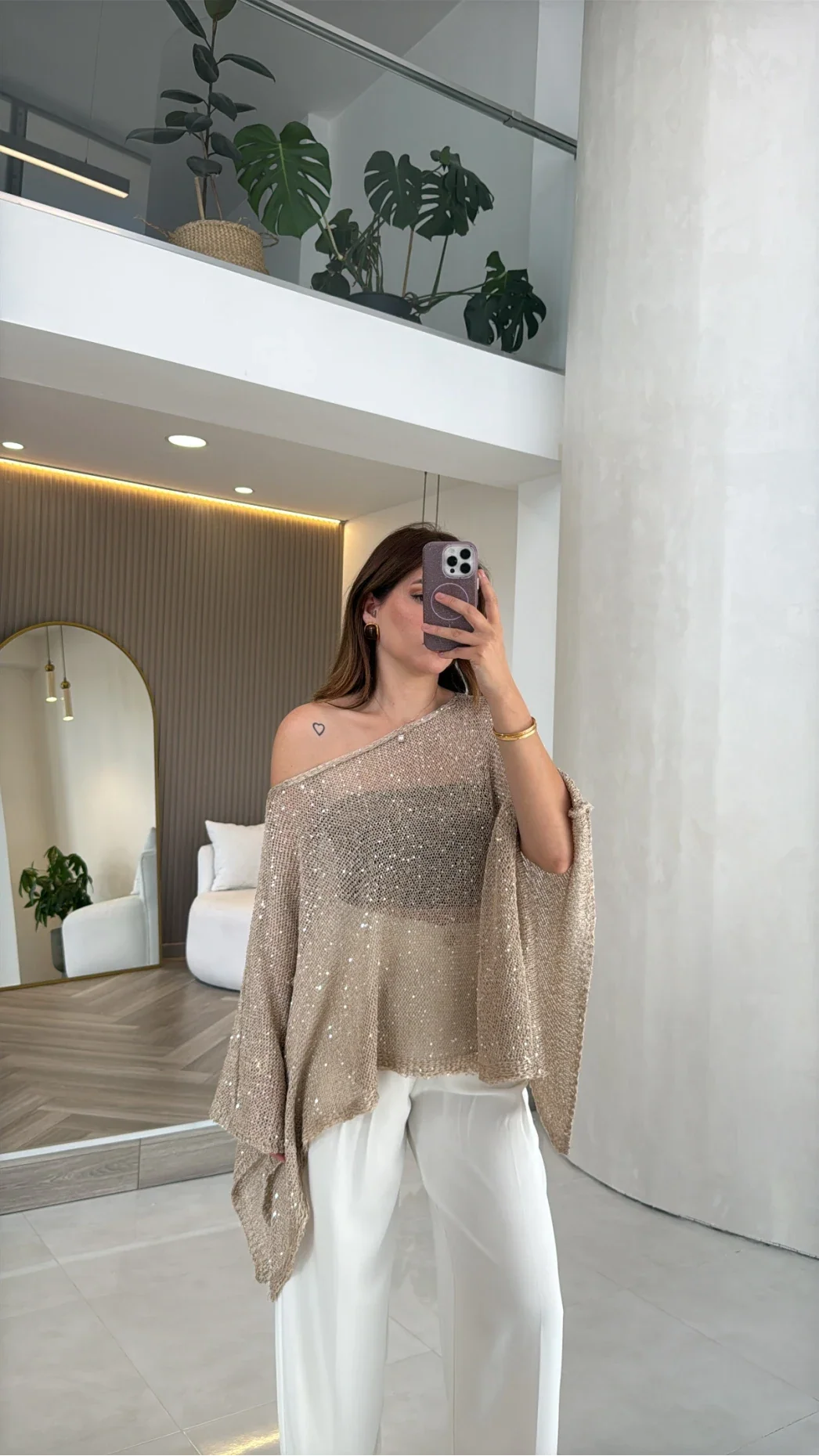 Blusa Capa Eclipse